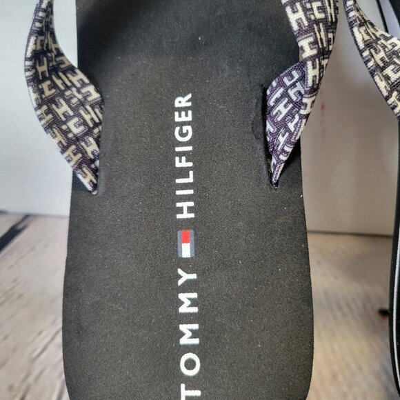 Tommy Hilfiger Women's Cazidine Flip Flop Sandals - Picture 2 of 6